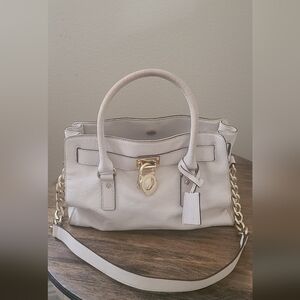 Michael kors crossbody bag